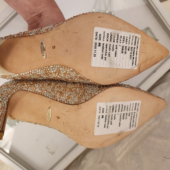 Badgley Mischka Embellished Heels. NWT. Size 6 - Picture 8 of 9